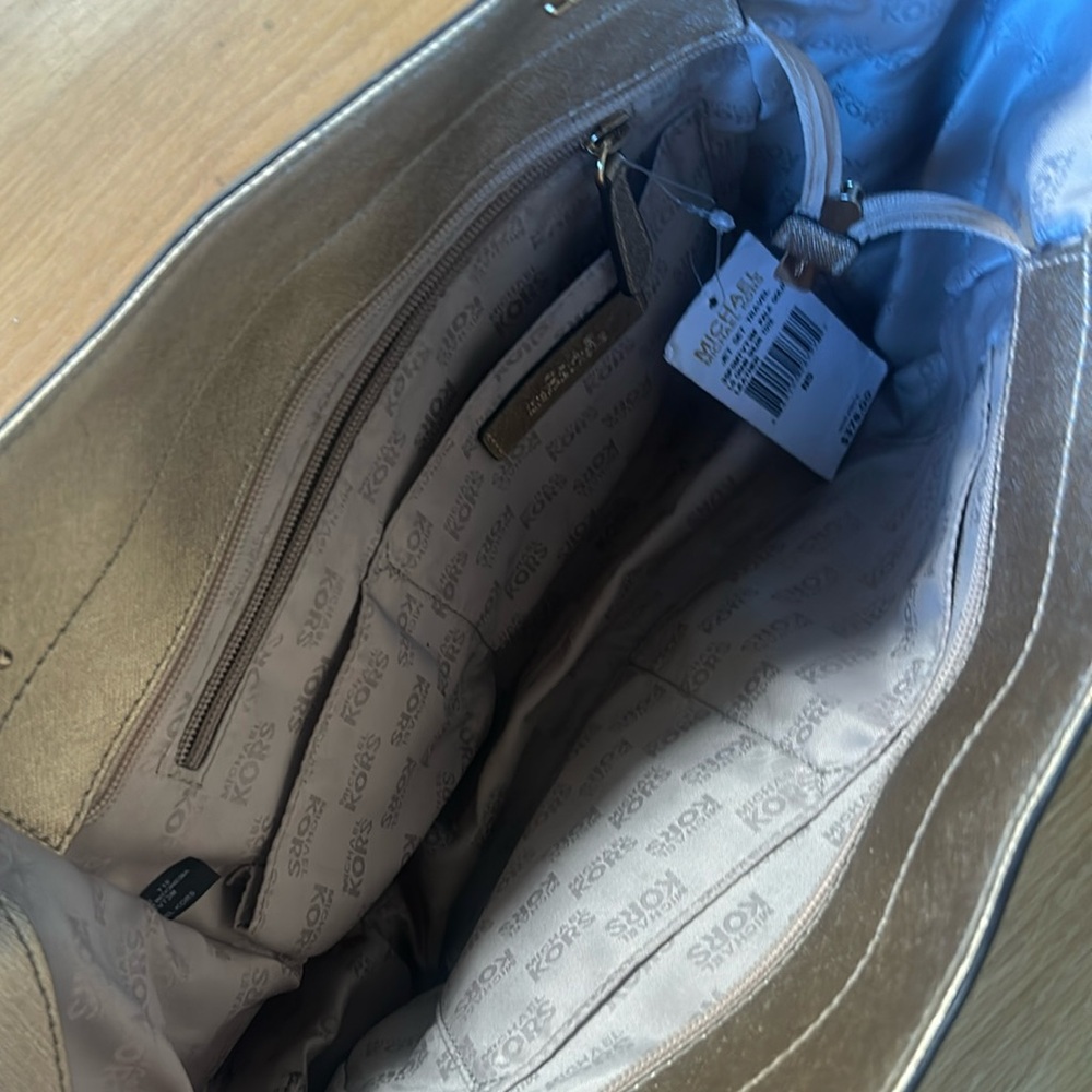 New with tags gold michael bag super cute but never ended up using it